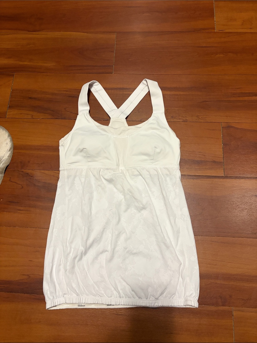 Lululemon White Racerback Built-In Bra Tank Sz 6